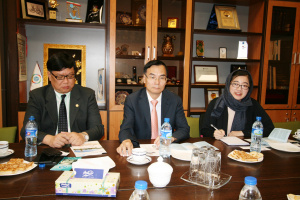 Senior Vice-President of Chinese Xiamen University visits UT