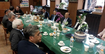 Chinese delegation meets with UT Dean of the College of Fine Arts