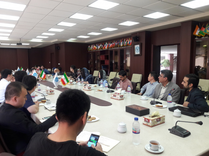 A group of students from Tsinghua University, P.R. of China visited Confucius Institute (CI) of the University of Tehran