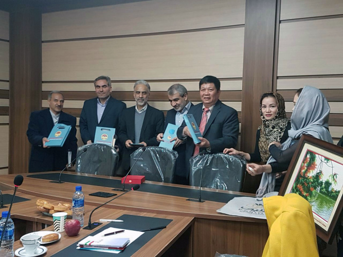 Vietnamese delegation visited University of Tehran