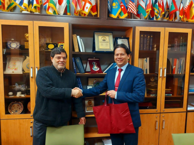 UNAN Rector meets with UT Vice President for International Affairs